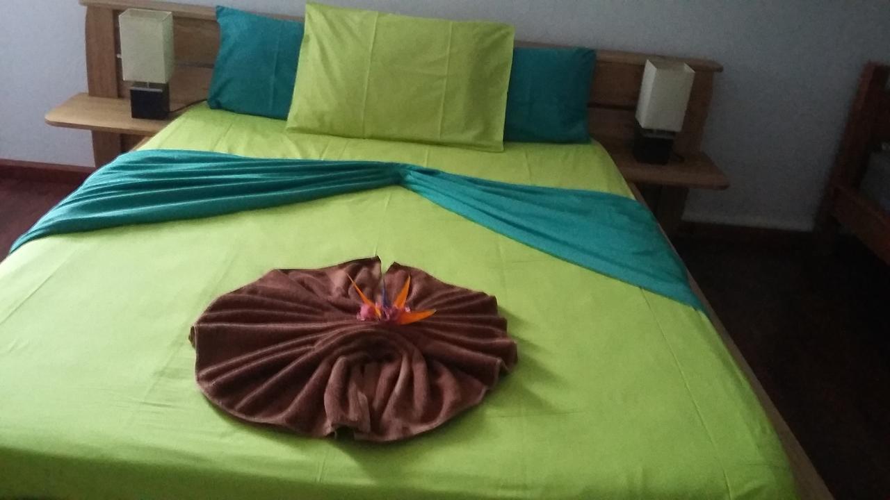 Le Colibri Bed & Breakfast Le Dix-Septieme Exterior foto